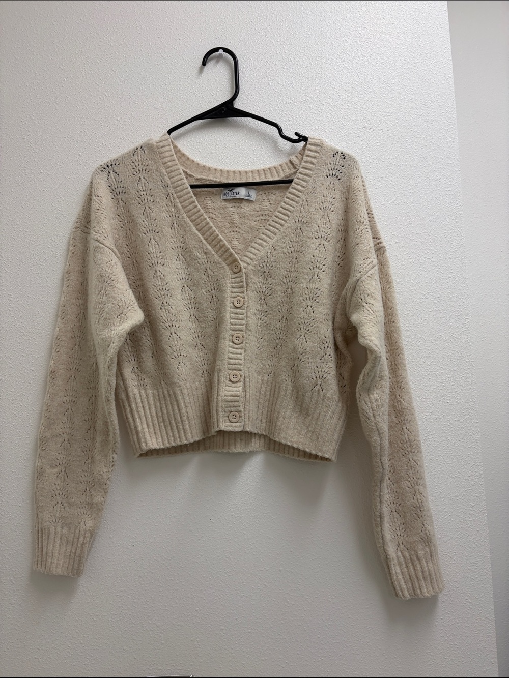Hollister Cream Openwork Knit Button-Up Cropped Cardigan Large